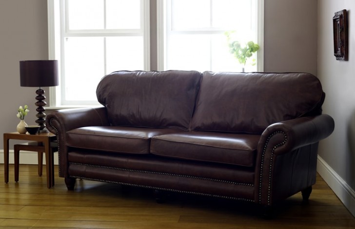 Cromwell Leather Sofa On Legs, Traditional Leather Sofas Uk
