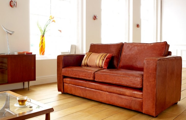 Trafalgar Compact Leather Sofa, Compact Leather Sofas Uk