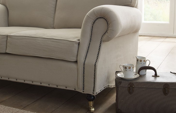 Arlington Traditional Sofa