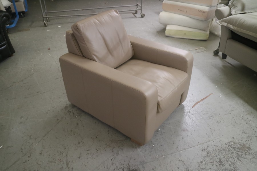 Sandley Leather Chair - Vesuvio Stone