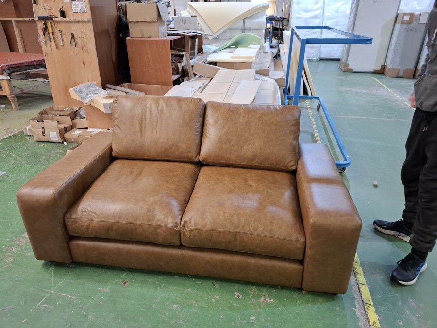 Wellington Leather Sofa - 2.5 Seater - Dune Fudge