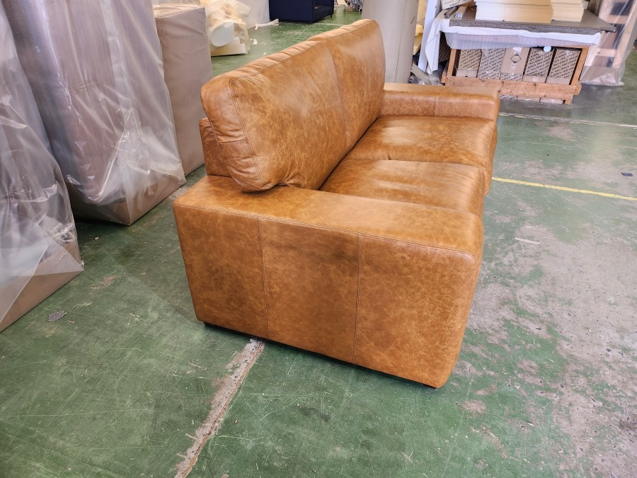 Abbey Leather Sofa - 2.5 Seater - Dune Sand