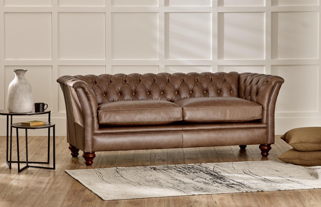 Tatton Contemporary Chesterfield Sofa | Stylish English Design